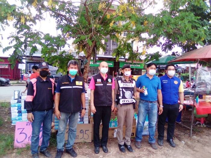 การตรวจเยี่ยมตลาดนัดวันอังคารร่วมกับทางอำเภอและสาธารณสุขอำเภอพร้อมทีมงานต่างๆ  วันที่  18  พ.ค.2564